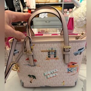 Michael Kors Jet Set Travel XS Carryall Tote